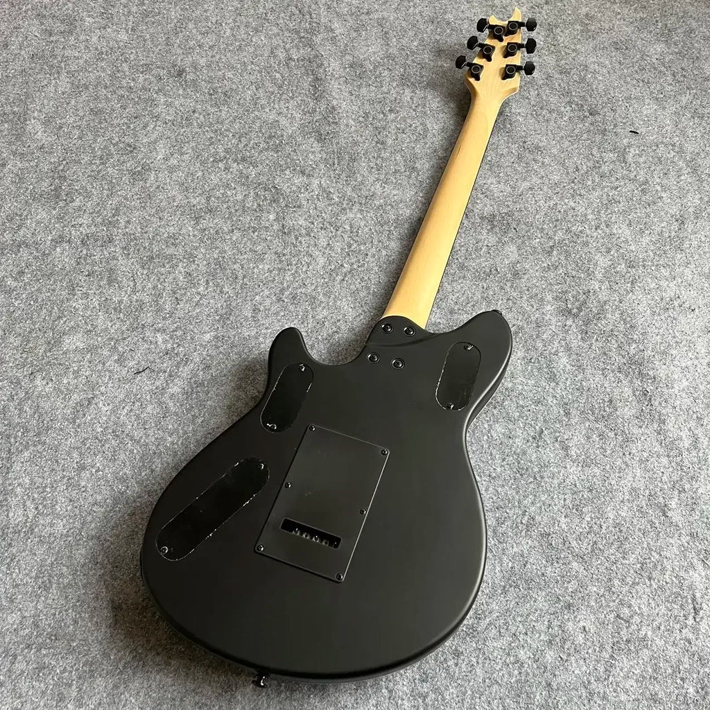 .Electric Guitar, Equipped