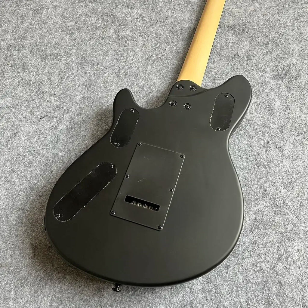 .Electric Guitar, Equipped